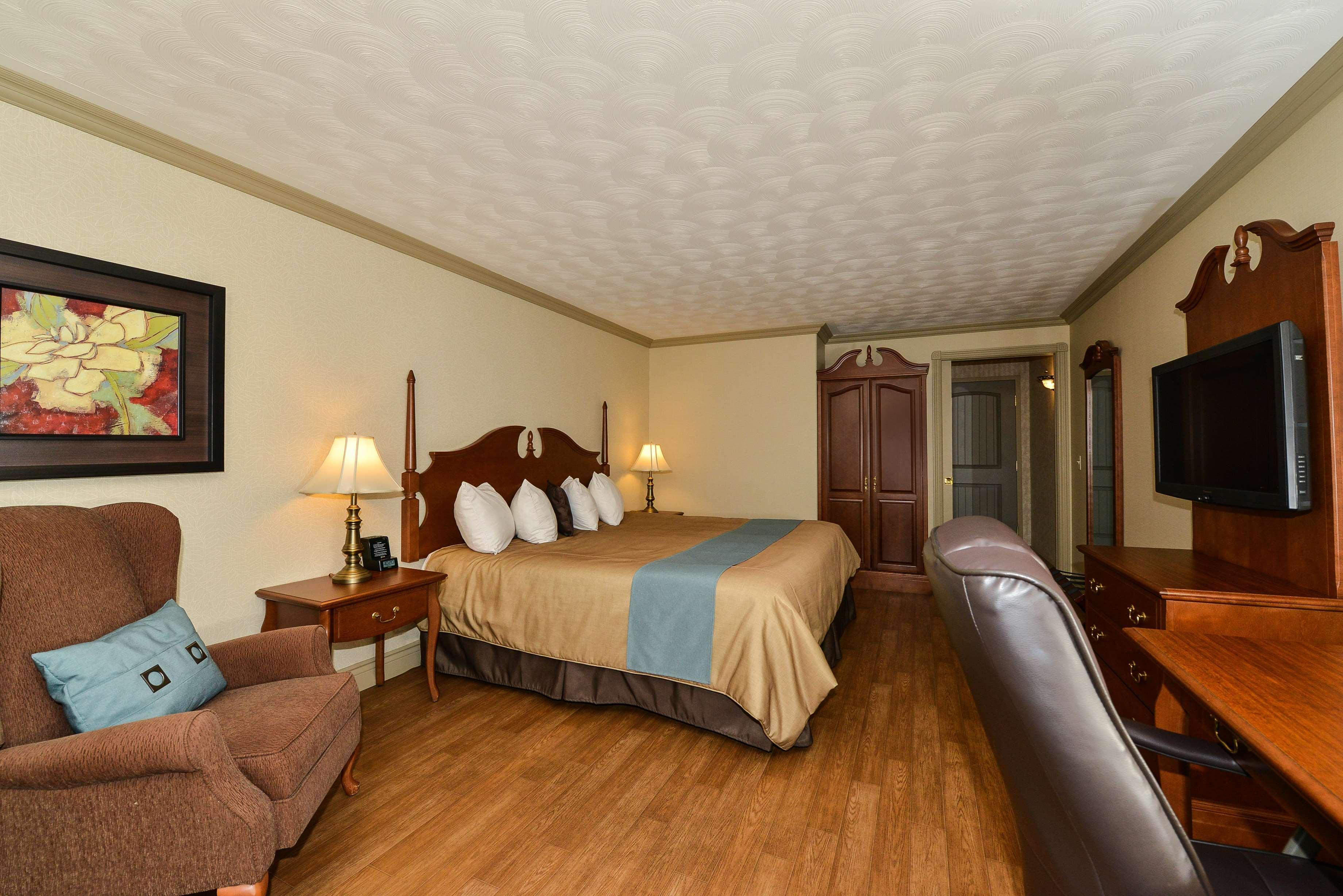 Best Western Plus Edmundston Exterior photo