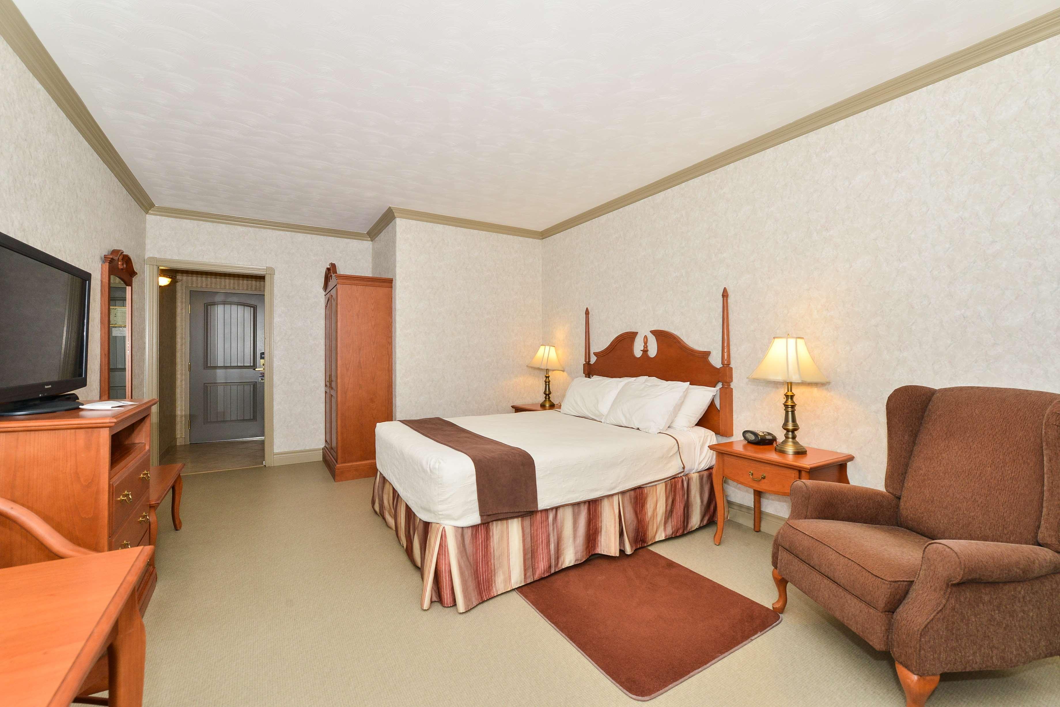 Best Western Plus Edmundston Exterior photo