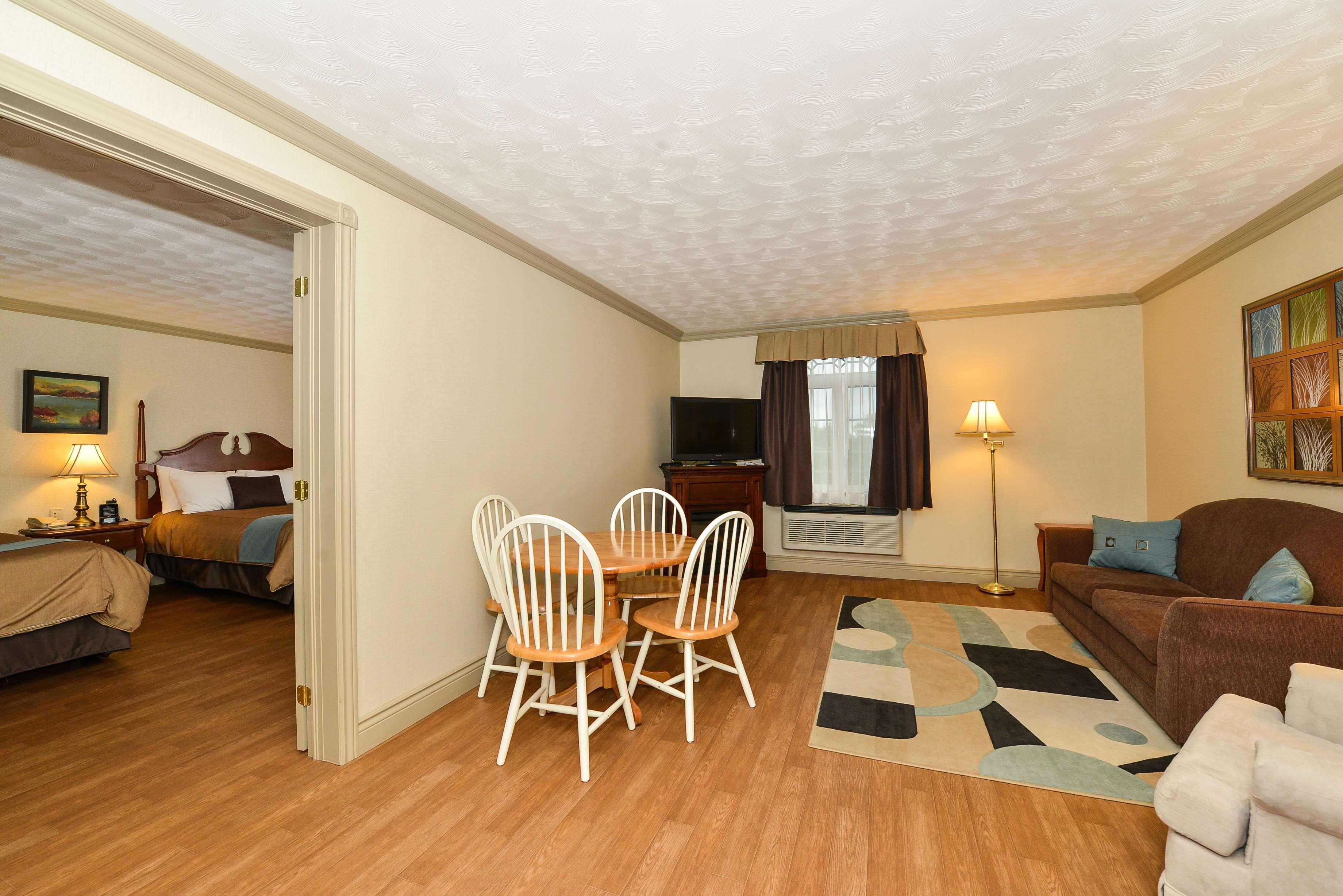 Best Western Plus Edmundston Exterior photo