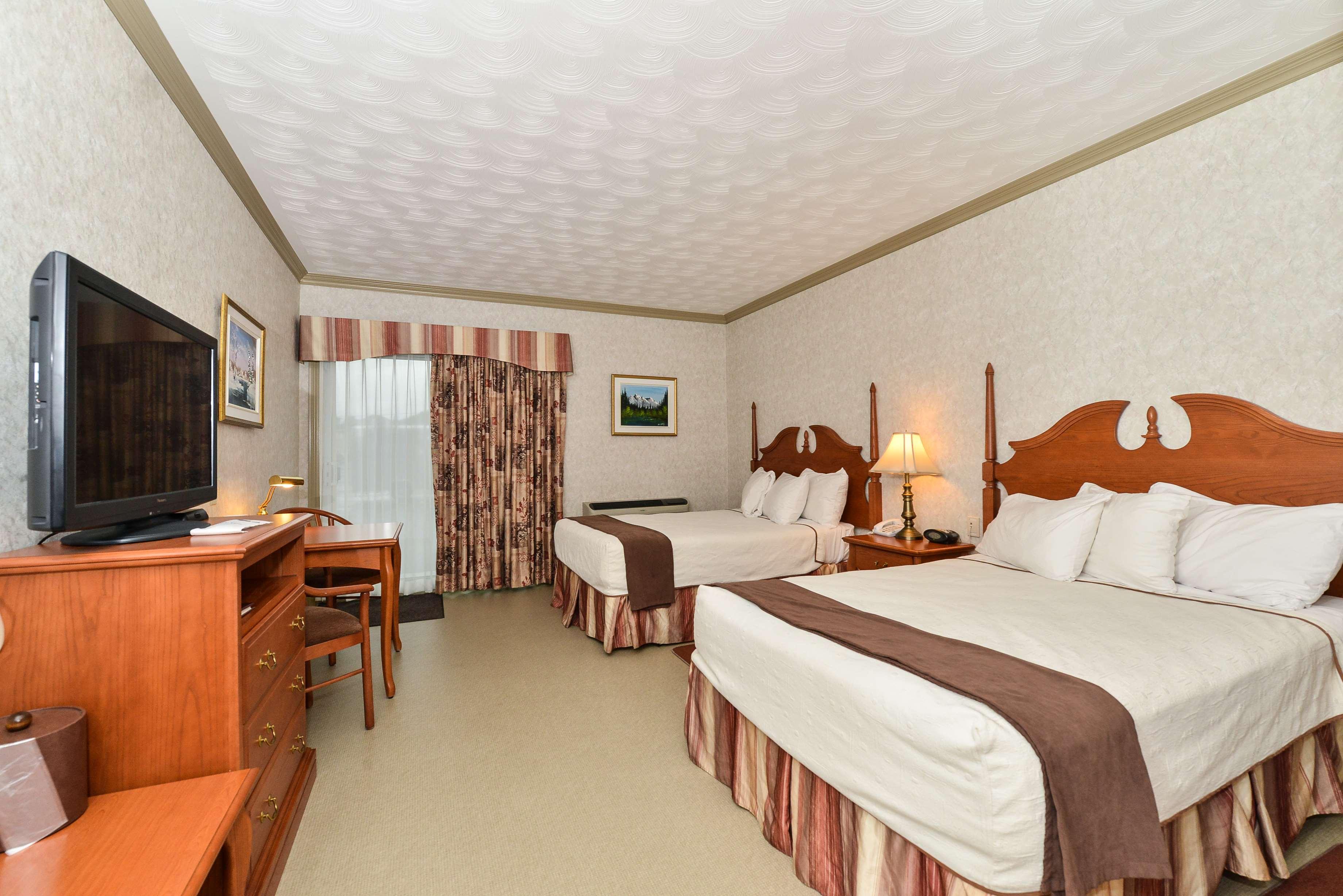Best Western Plus Edmundston Exterior photo