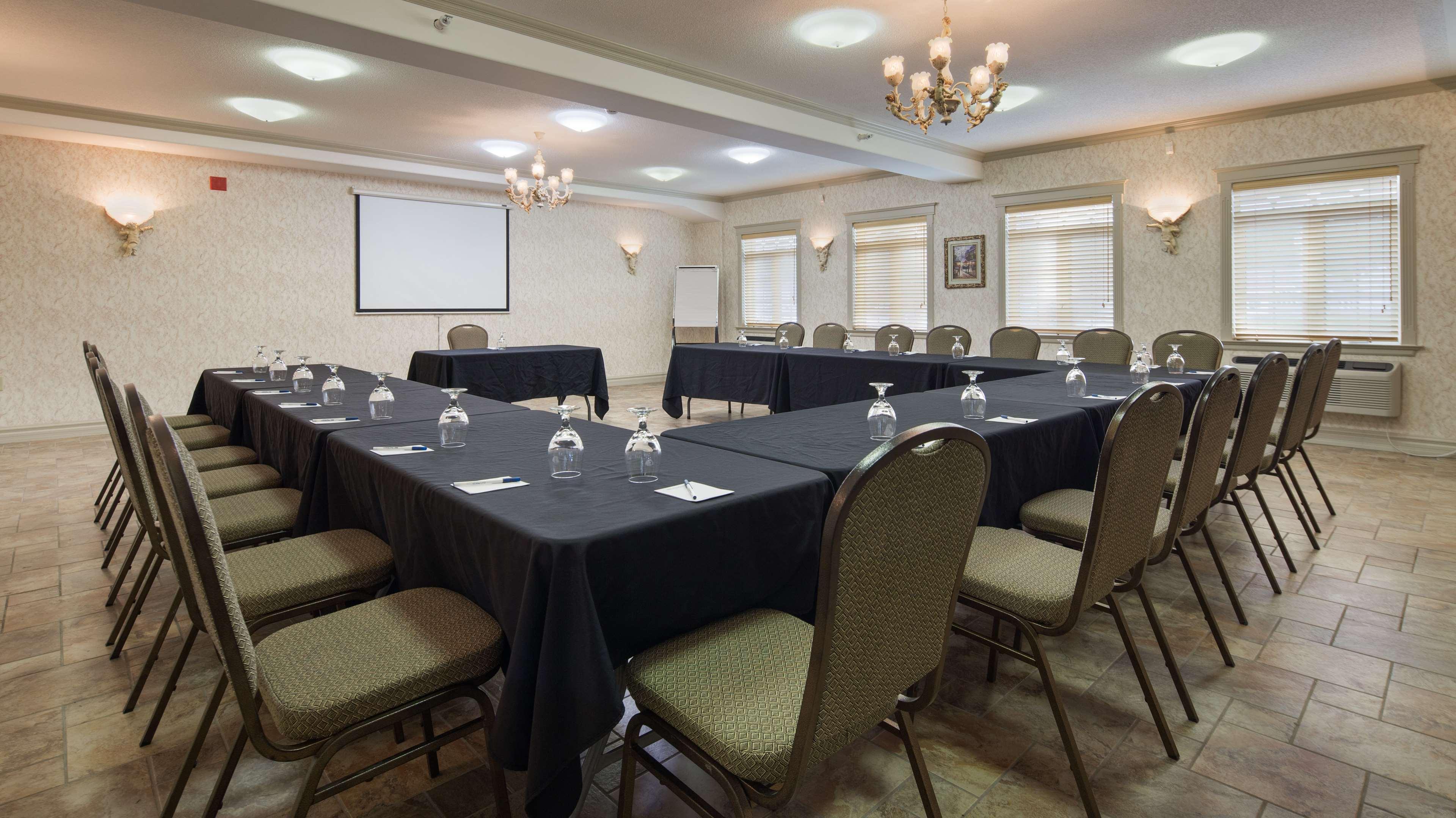 Best Western Plus Edmundston Exterior photo