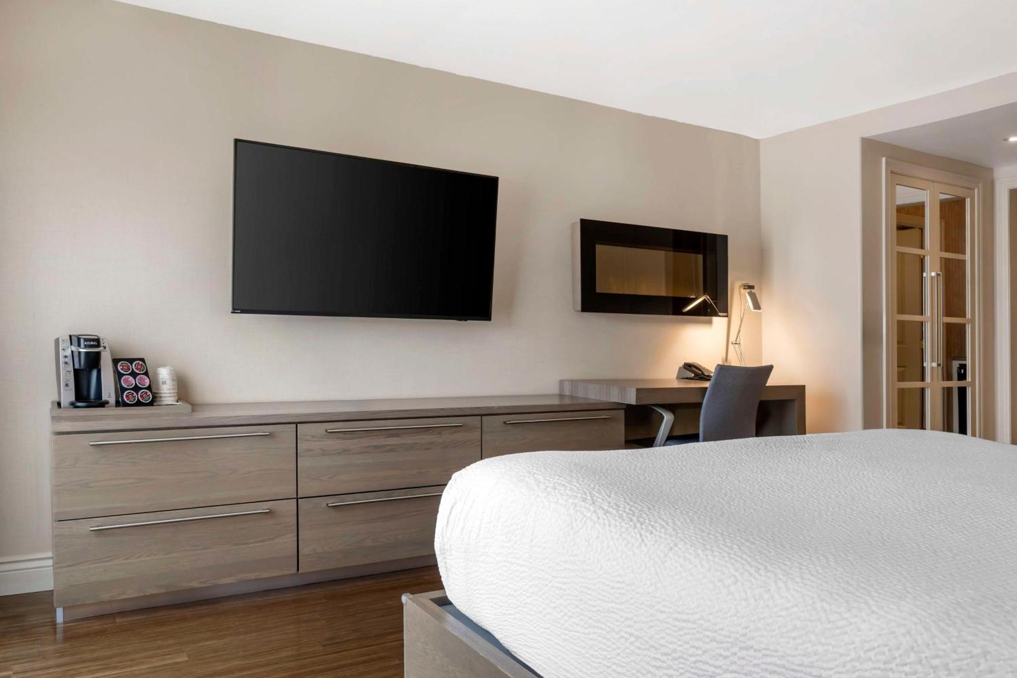 Best Western Plus Edmundston Exterior photo